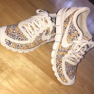 Women’s Nike Free 5.0 New size 7